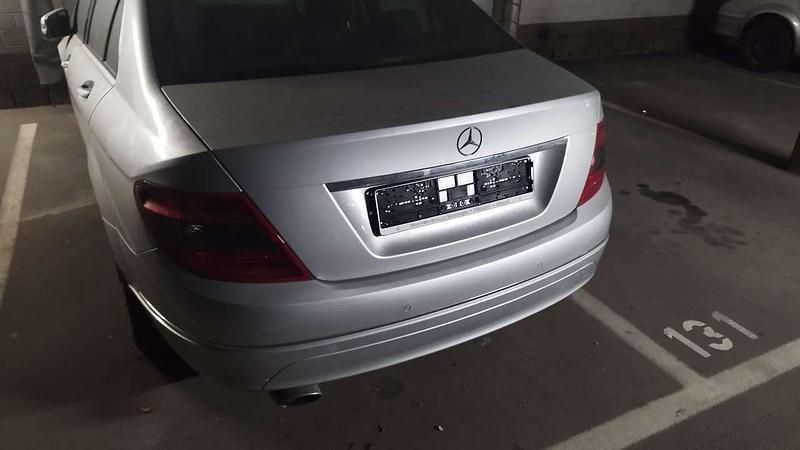 Gebraucht Mercedes C220 Elegance 170 PS (125 kW) 2011 Silber Limousine