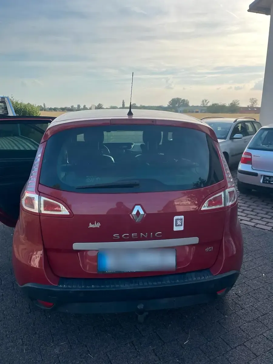 Gebraucht Renault Scénic 2011 Rot Van / Kleinbus