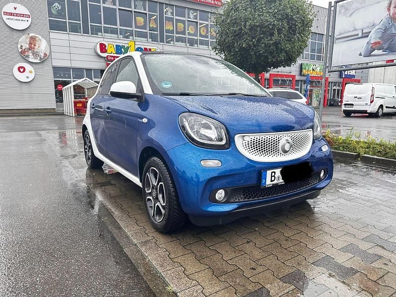 Blau Gebraucht 2017 Smart ForFour Kleinwagen | 12.999 € (Fairer Preis) - Bild 1/4