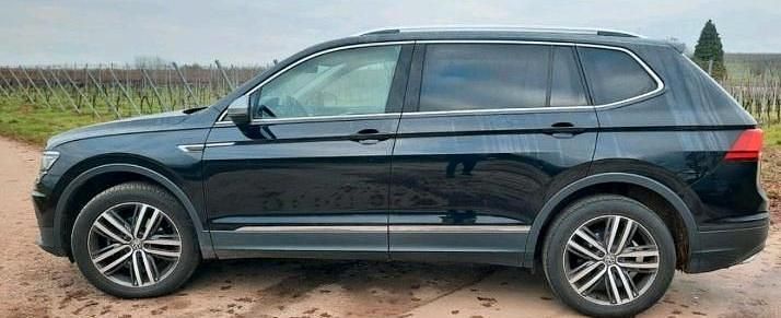 Gebraucht VW Tiguan Allspace 150 PS (110 kW) 2020 Schwarz SUV