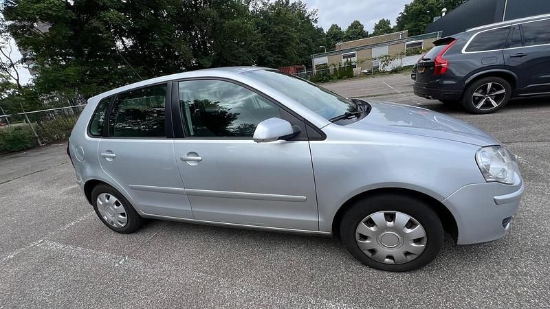 Silber Gebraucht 2008 VW Polo Kleinwagen | 2.750 € (Fairer Preis) - Bild 1/4