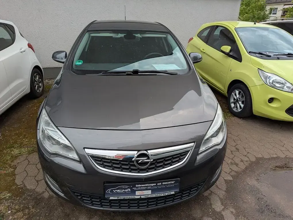 Gebraucht Opel Astra Edition 87 PS (63 kW) 2010 Grau Limousine