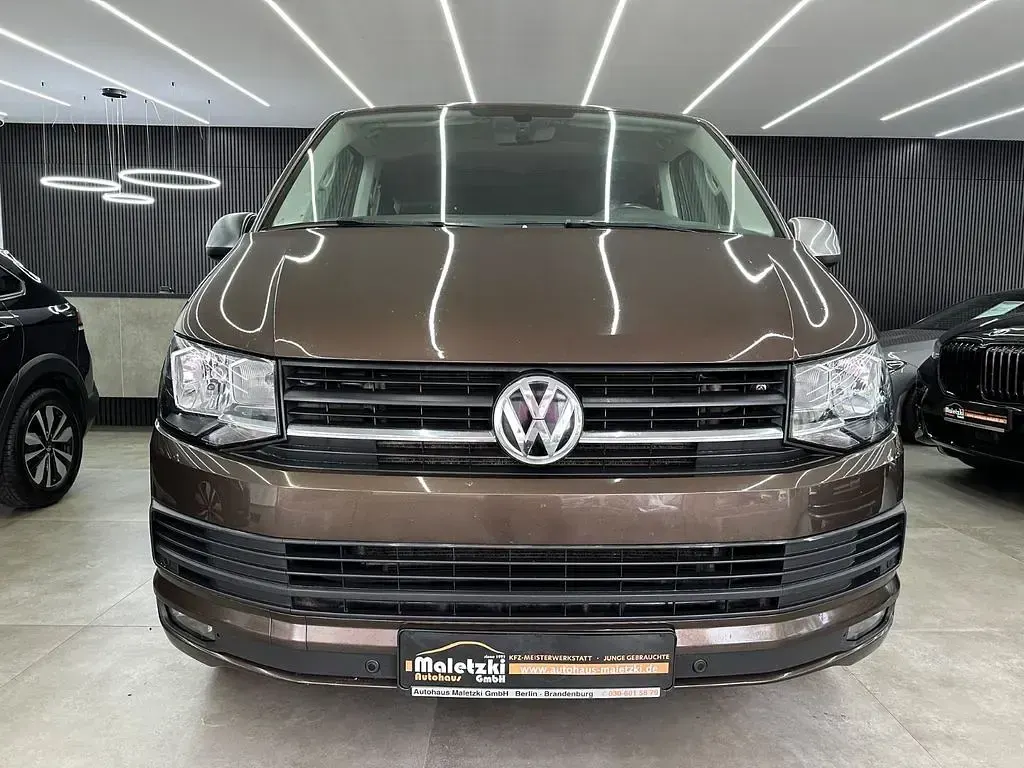 Gebraucht VW T6 Trendline 150 PS (110 kW) 2017 Chestnut brown Van