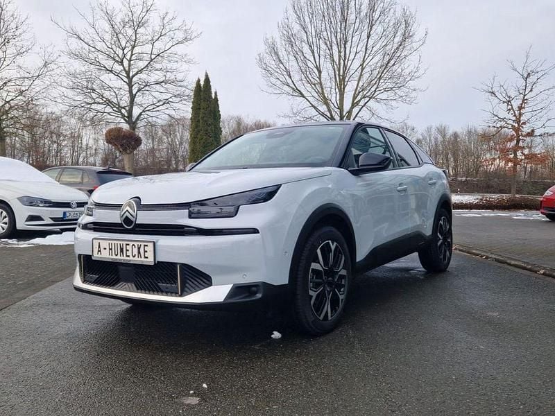 Neu Citroën C4 131 PS (96 kW) 2025 Weiß Limousine