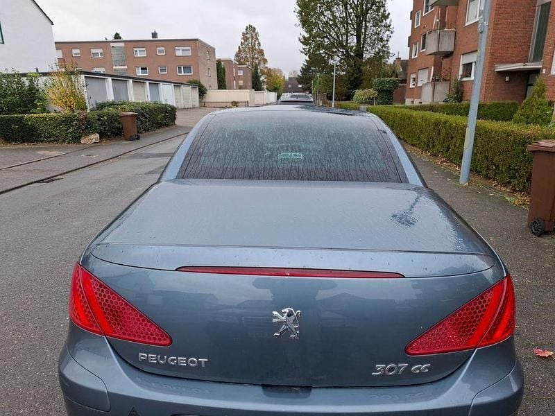 Grau Gebraucht 2008 Peugeot 307 CC Sport Cabrio | 2.800 € (Guter Preis) - Bild 1/2