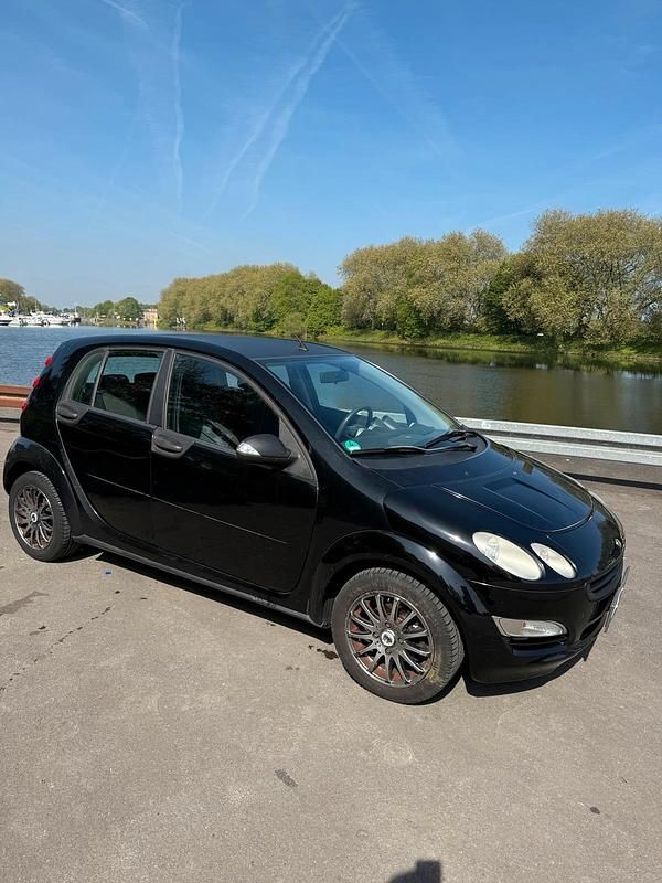 Second-hand Smart ForFour 75 CP (55 kW) 2005 Negru Hatchback