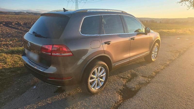 Gebraucht VW Touareg 245 PS (180 kW) 2012 Braun SUV
