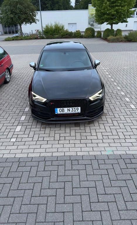 Schwarz Gebraucht 2013 Audi S3 Comfort Limousine | 20.700 € (Fairer Preis) - Bild 1/4