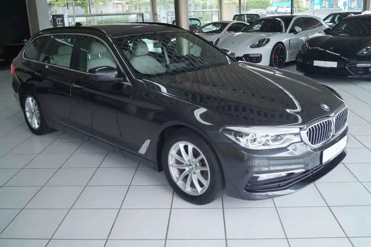 Gebraucht BMW 540 320 PS (235 kW) 2017 Sophistograu brillanteffekt me Kombi