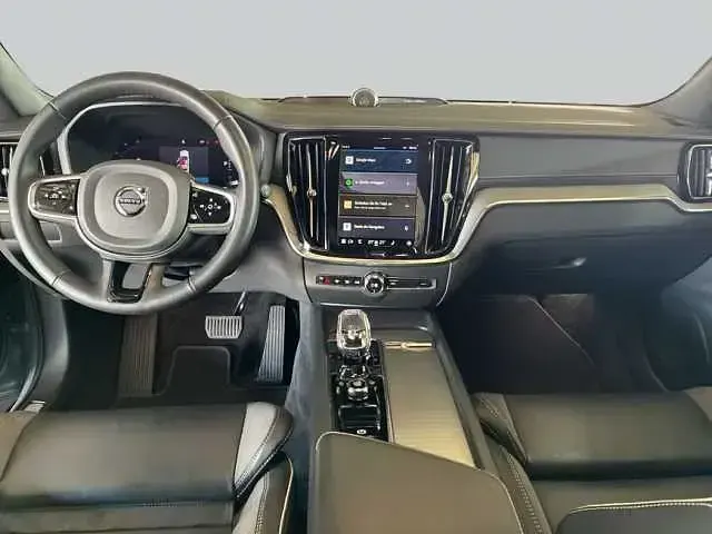 Gebraucht Volvo V60 CC 145 PS (106 kW) 2024 Kombi