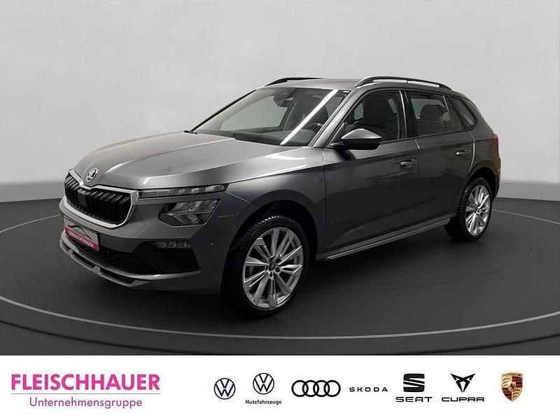 Grau Gebraucht 2025 Skoda Kamiq Selection SUV | 29.490 € (Fairer Preis) - Bild 1/4