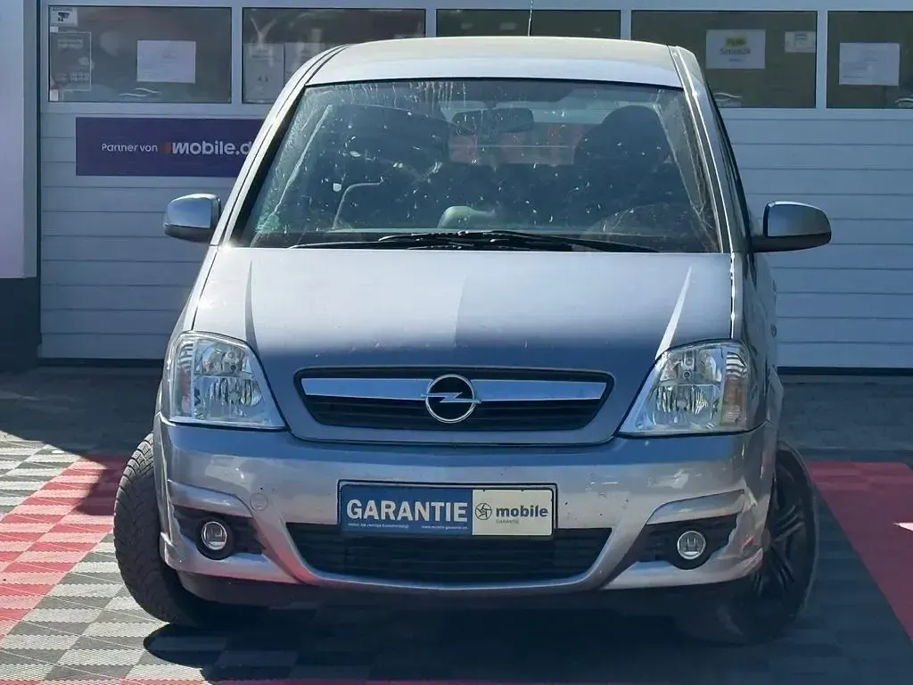 Usata Opel Meriva 105 CV (77 kW) 2008 Argento Monovolume