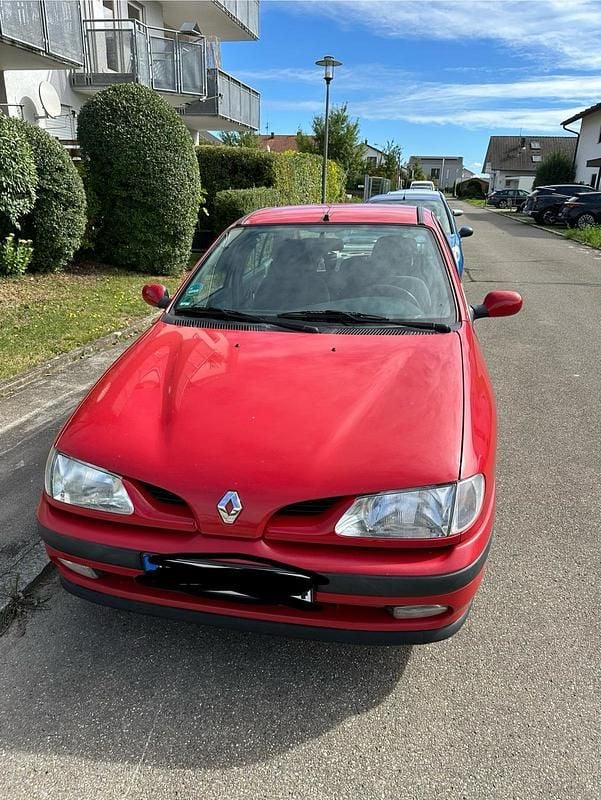 Rot Gebraucht 1997 Renault Mégane Kombi | 1.900 € (Superpreis) - Bild 1/4
