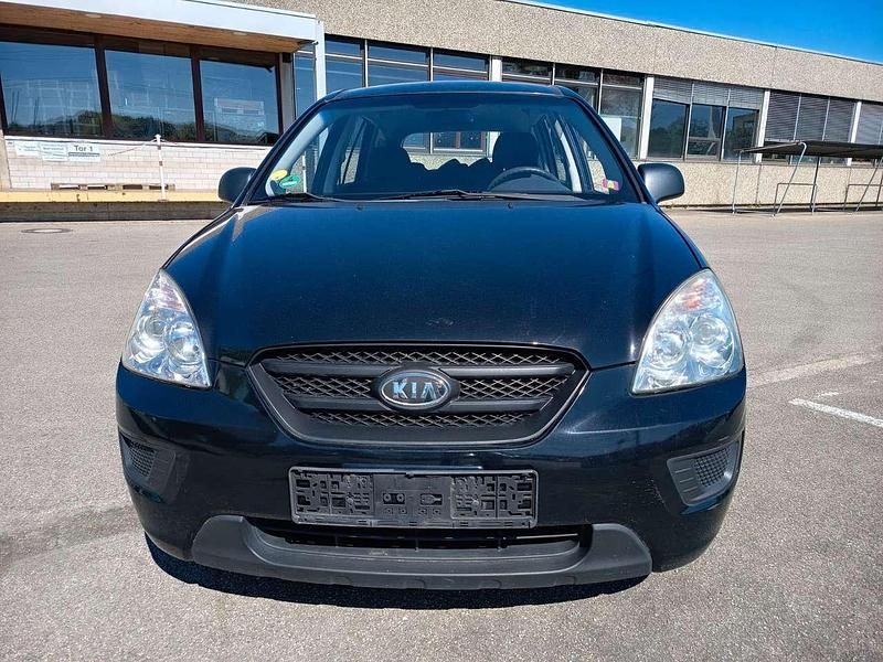 Używany Kia Carens Basis 144 KM (105 kW) 2009 Czarny Minivan