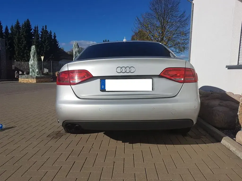 Używany Audi A4 Ambiente 211 KM (155 kW) 2009 Srebrny Sedan/Limuzyna