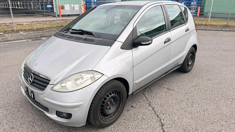 Gebraucht Mercedes A180 109 PS (80 kW) 2006 Silber Kleinwagen