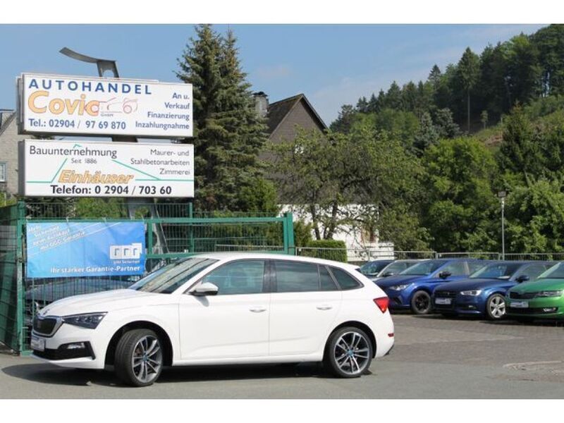 Weiß Gebraucht 2020 Skoda Scala Drive Kleinwagen | 14.999 € (Fairer Preis) - Bild 1/4