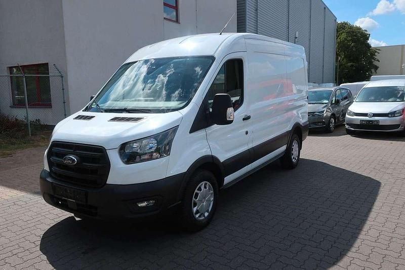 Weiß Gebraucht 2023 Ford Transit Trend Limousine | 17.900 € (Superpreis) - Bild 1/4