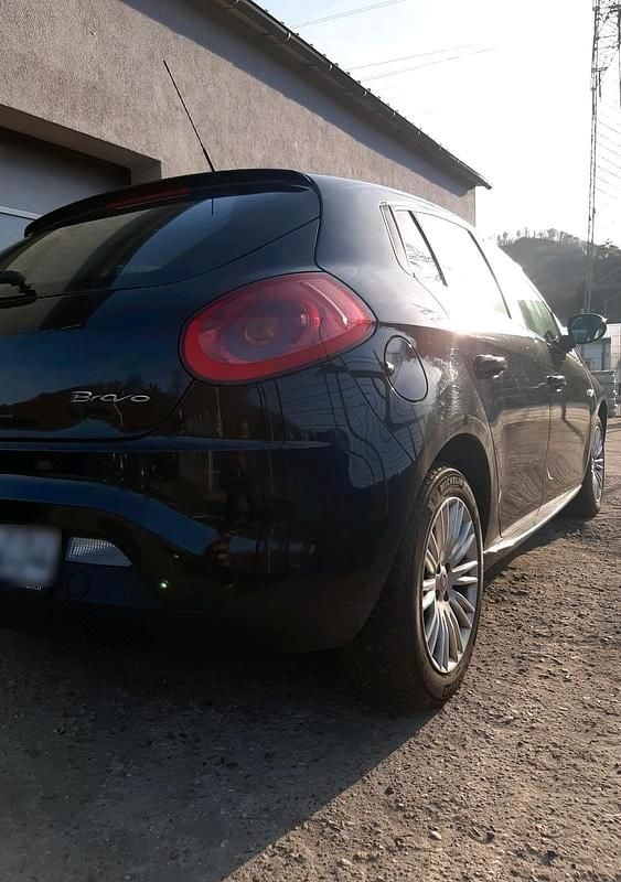 Gebraucht Fiat Bravo 90 PS (66 kW) 2008 Schwarz Kleinwagen