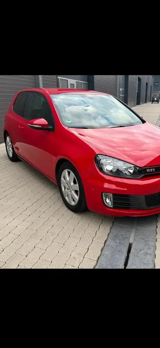 Gebraucht VW Golf GTI 211 PS (155 kW) 2010 Rot Coupé