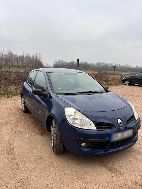 Gebraucht Renault Clio II 65 PS (47 kW) 2007 Kleinwagen