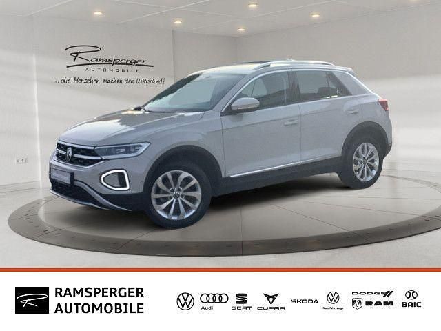 Grau (ascotgrau) Gebraucht 2024 VW T-Roc Style SUV | 27.890 € (Superpreis) - Bild 1/4