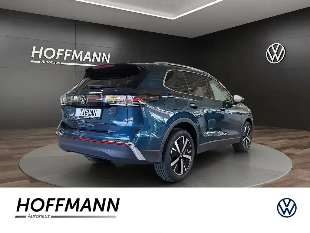 Neu VW Tiguan Elegance 150 PS (110 kW) 2026 Blau SUV