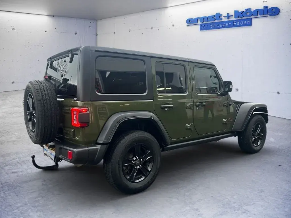 Gebraucht Jeep Wrangler Unlimited Rubicon 272 PS (200 kW) 2021 Grün SUV