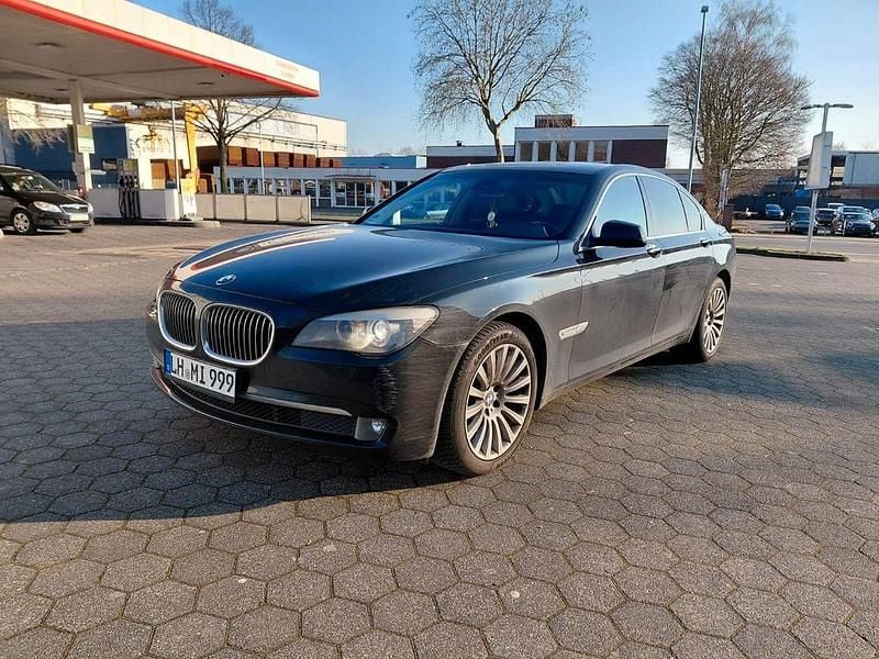 Schwarz Gebraucht 2012 BMW 730 Limousine | 10.500 € (Guter Preis) - Bild 1/4