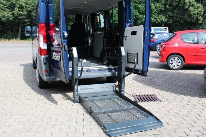 Gebraucht Fiat Ducato 131 PS (96 kW) 2016 Blau Van