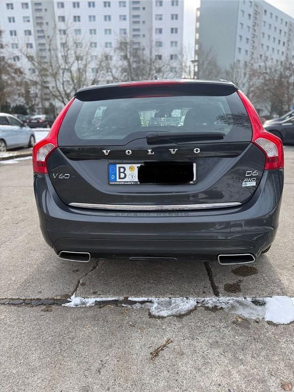 Gebraucht Volvo V60 Summum 280 PS (205 kW) 2013 Grau Kombi