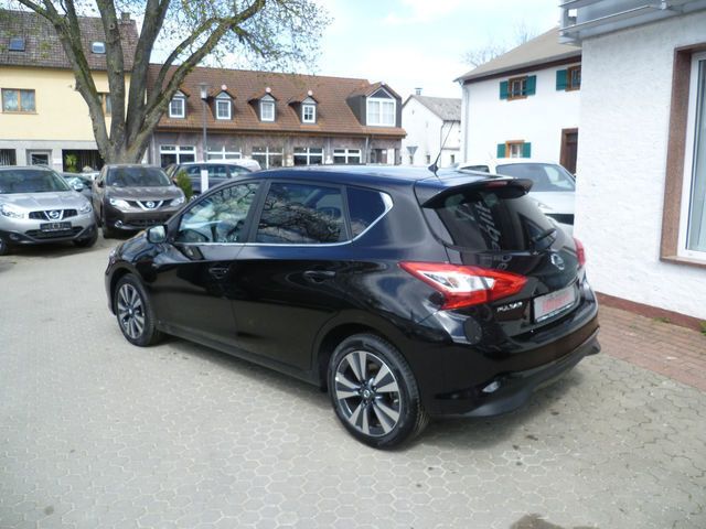 Gebraucht Nissan Pulsar N-Connecta 116 PS (85 kW) 2016 Schwarz metallic Limousine
