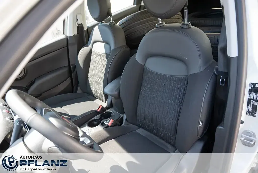 Gebraucht Fiat 500X Basis 131 PS (96 kW) 2024 Weiss SUV