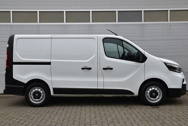 Gebraucht Nissan Primastar 110 PS (80 kW) 2022 Weiß Van / Kleinbus