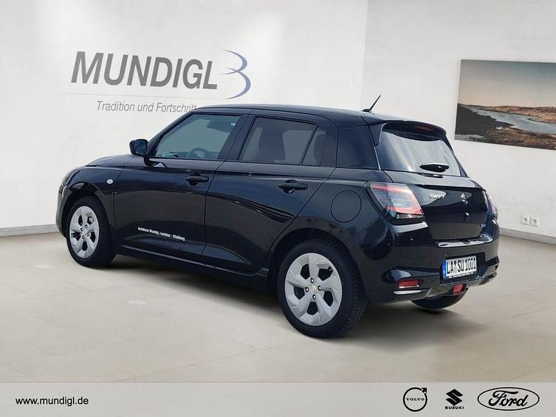 Gebraucht Suzuki Swift Comfort 83 PS (61 kW) 2025 Schwarz Kleinwagen