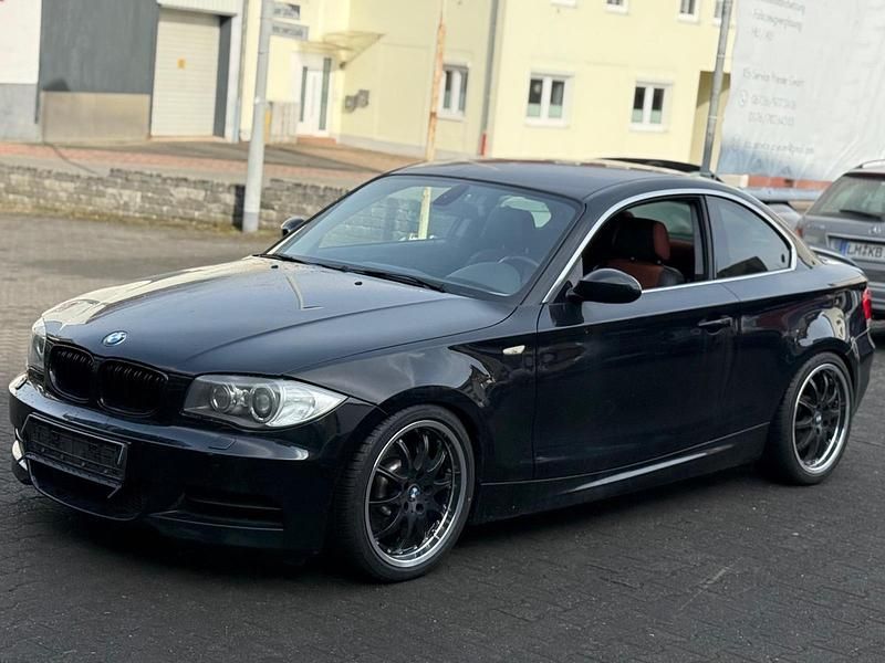 Schwarz Gebraucht 2008 BMW 135 Coupé M Sport Coupé | 15.500 € (Fairer Preis) - Bild 1/1