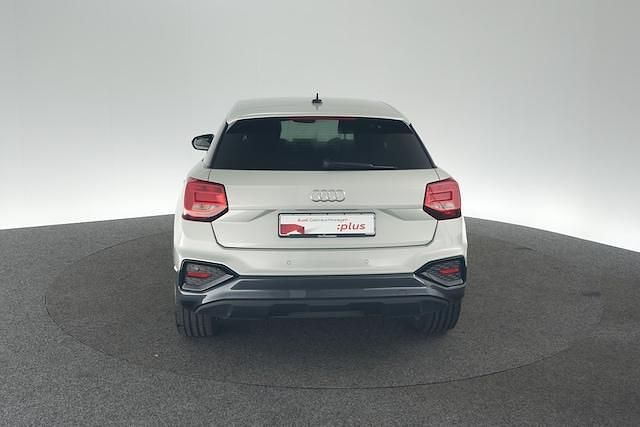 Gebraucht Audi Q2 Advanced 150 PS (110 kW) 2024 Grau SUV