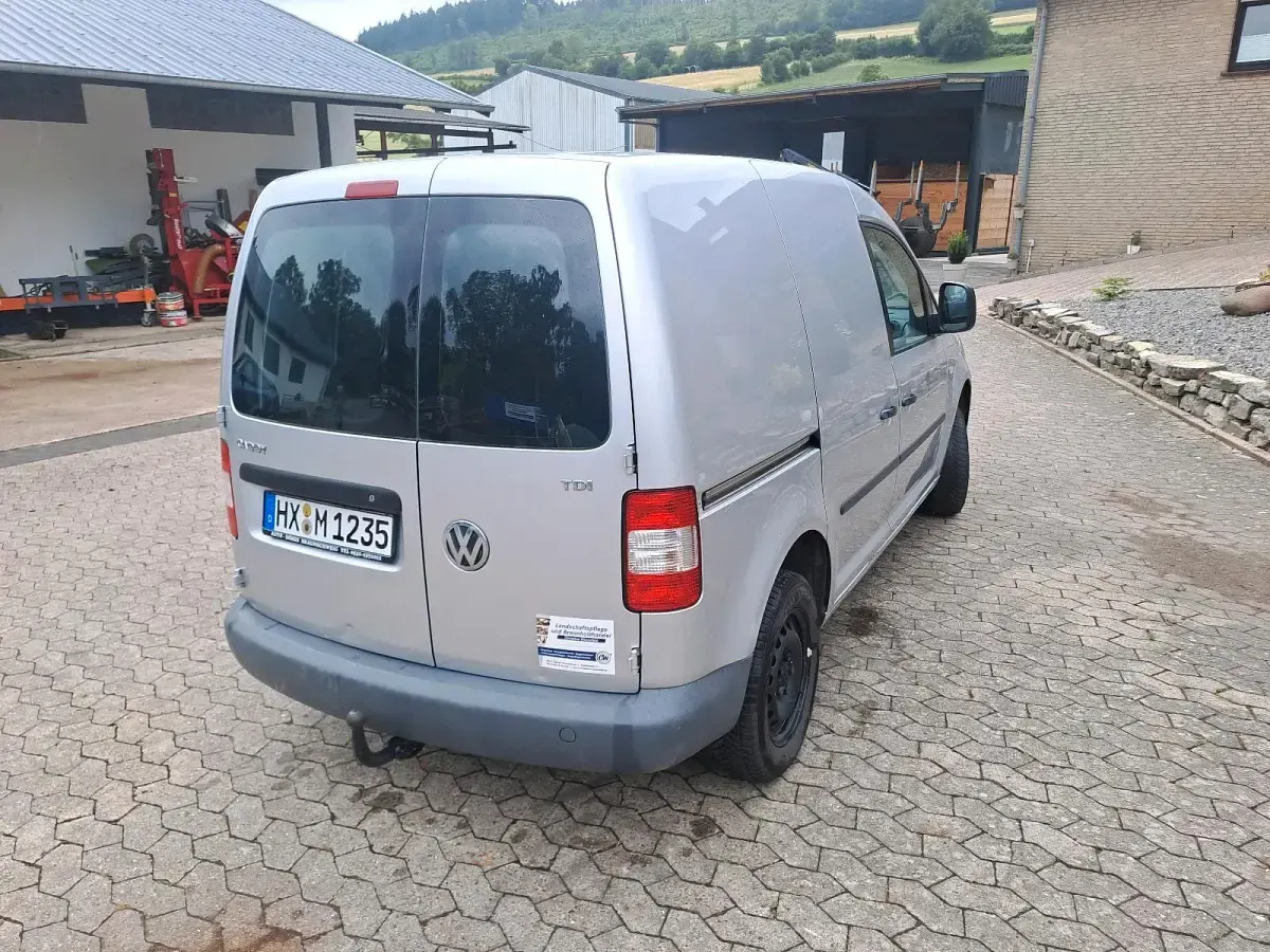 Gebraucht VW Caddy 105 PS (77 kW) 2010 Silber Van / Kleinbus