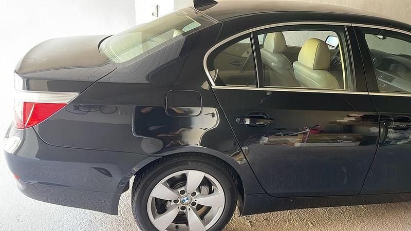Schwarz Gebraucht 2006 BMW 520 Limousine | 4.500 € (Etwas zu teuer) - Bild 1/4