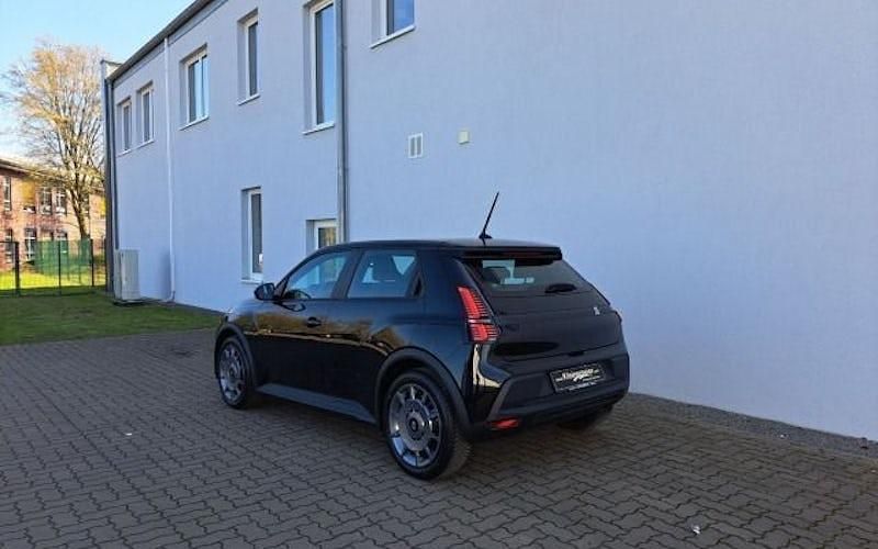 Usata Renault R5 Evolution 89 kW (122 CV) 2025 Nero Utilitaria