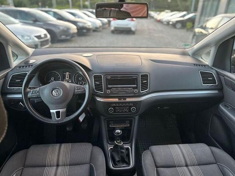 Gebraucht VW Sharan Match 150 PS (110 kW) 2012 Blau Van / Kleinbus