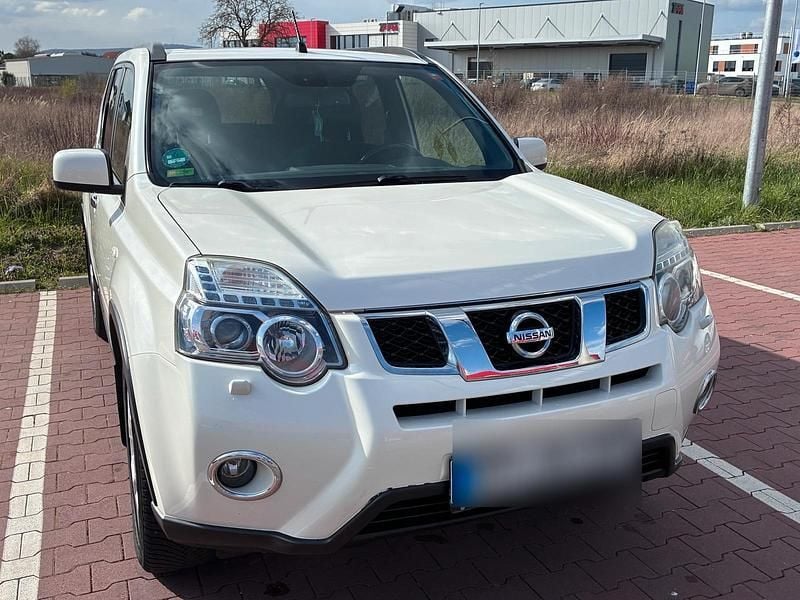 Gebraucht Nissan X-Trail 173 PS (127 kW) 2012 Weiß SUV