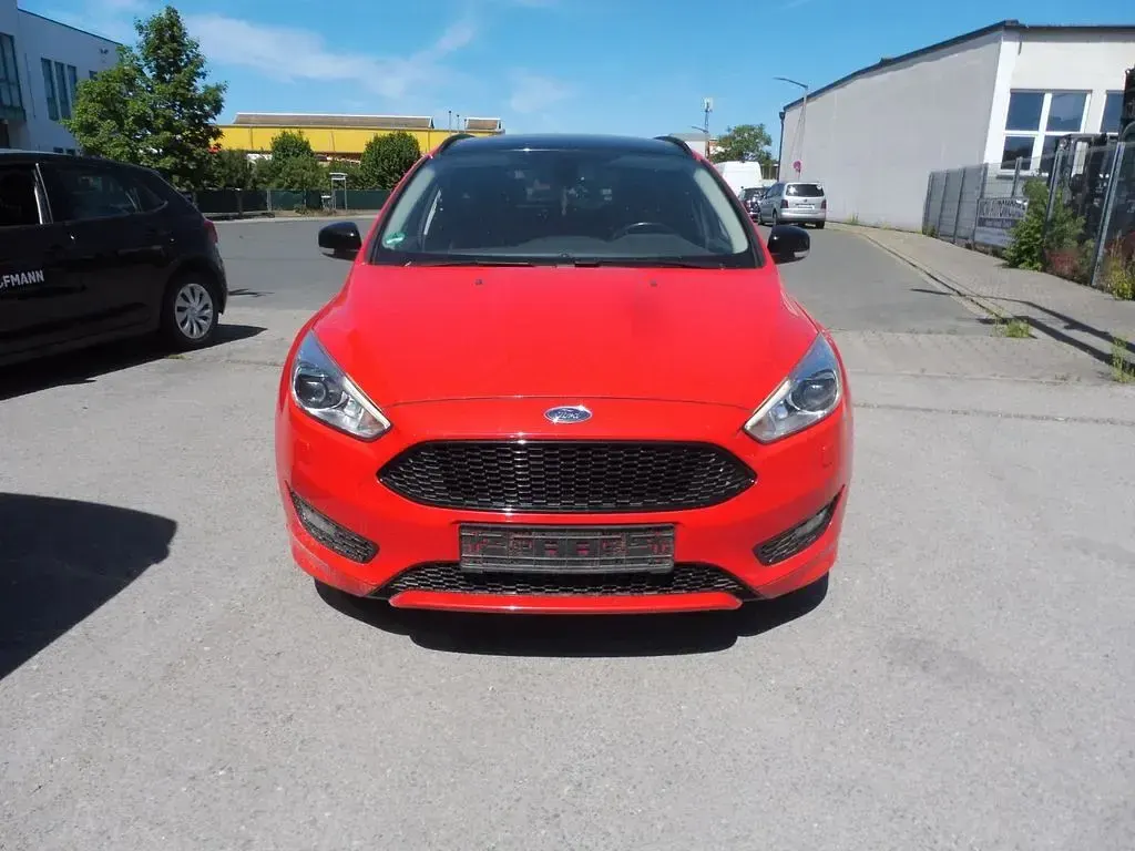 Gebraucht Ford Focus Sport 150 PS (110 kW) 2016 Rot Limousine