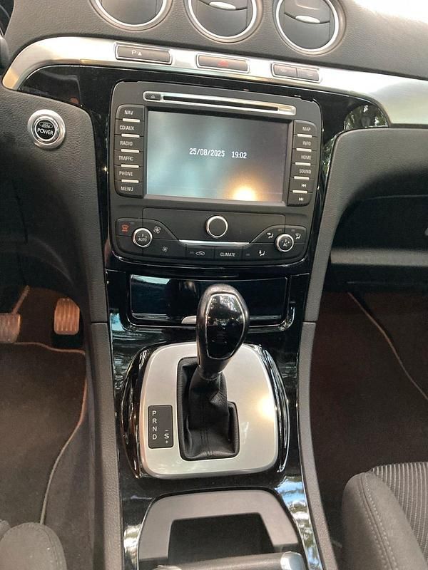 Gebraucht Ford S-MAX S 200 PS (147 kW) 2012 Weiß Van / Kleinbus