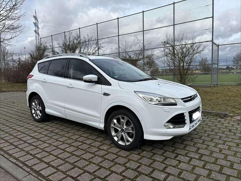 Gebraucht Ford Kuga 150 PS (110 kW) 2014 Weiß SUV