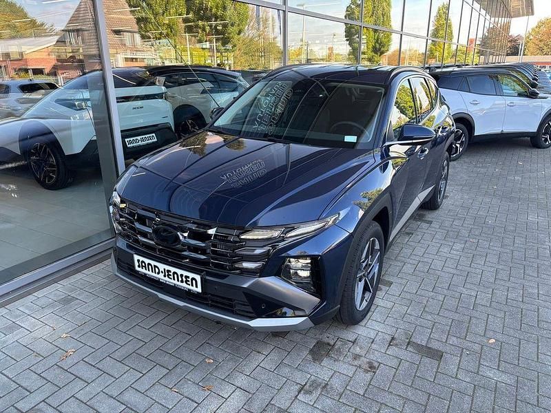 Sailing blau perleeffekt Neu 2025 Hyundai Tucson Essential SUV | 29.995 € (Superpreis) - Bild 1/4