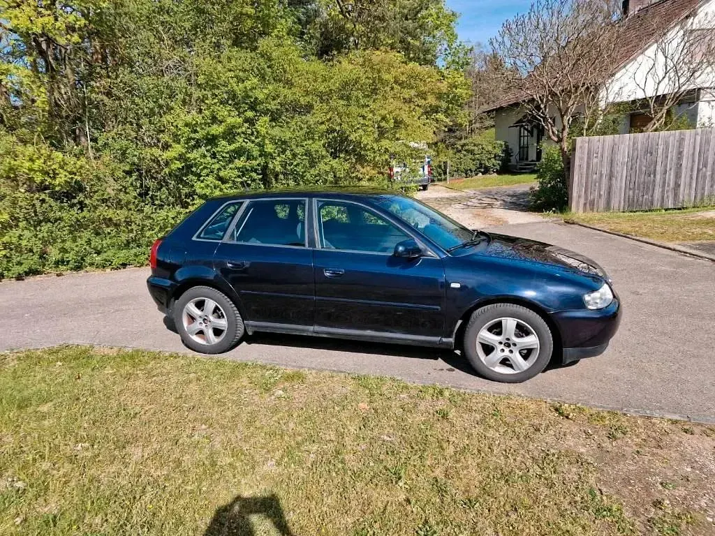 Gebraucht Audi A3 102 PS (75 kW) 2003 Blau Kleinwagen