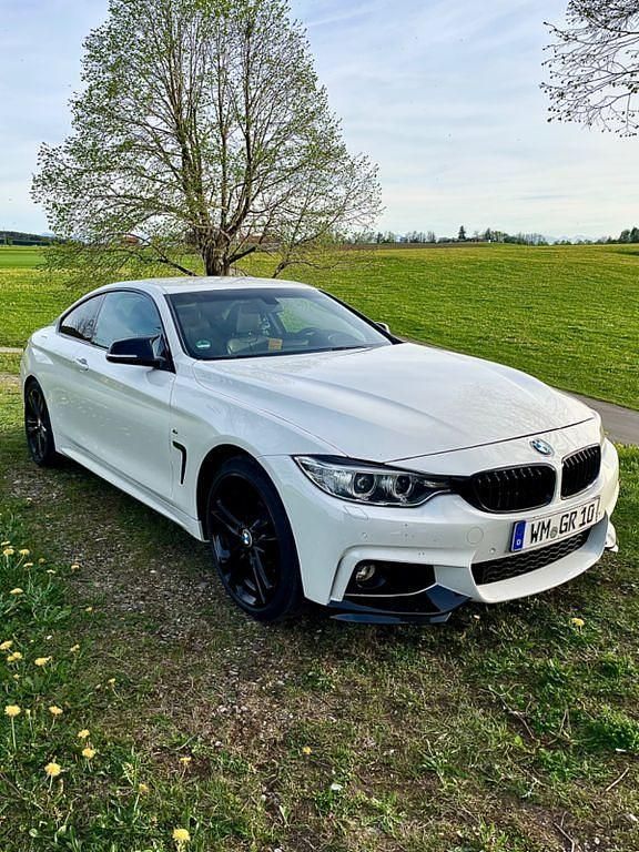 Weiß Gebraucht 2015 BMW 420 Sport Line Coupé | 17.800 € (Fairer Preis) - Bild 1/4