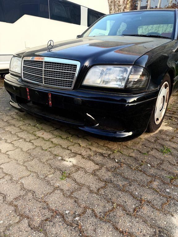 Gebraucht Mercedes C180 122 PS (89 kW) 1993 Schwarz Limousine