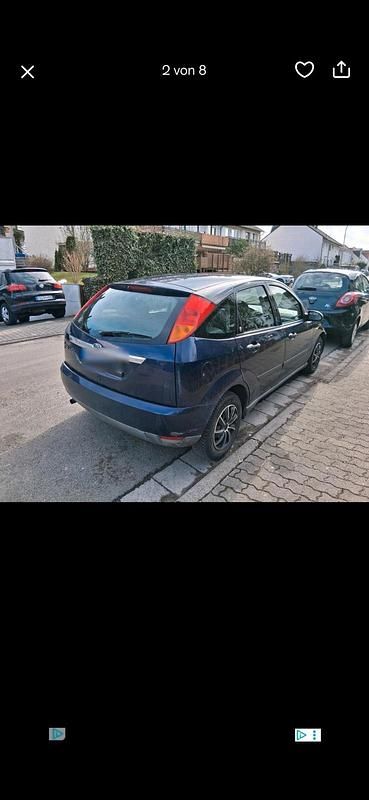 Gebraucht Ford Focus Ghia 100 PS (73 kW) 1999 Blau Kleinwagen